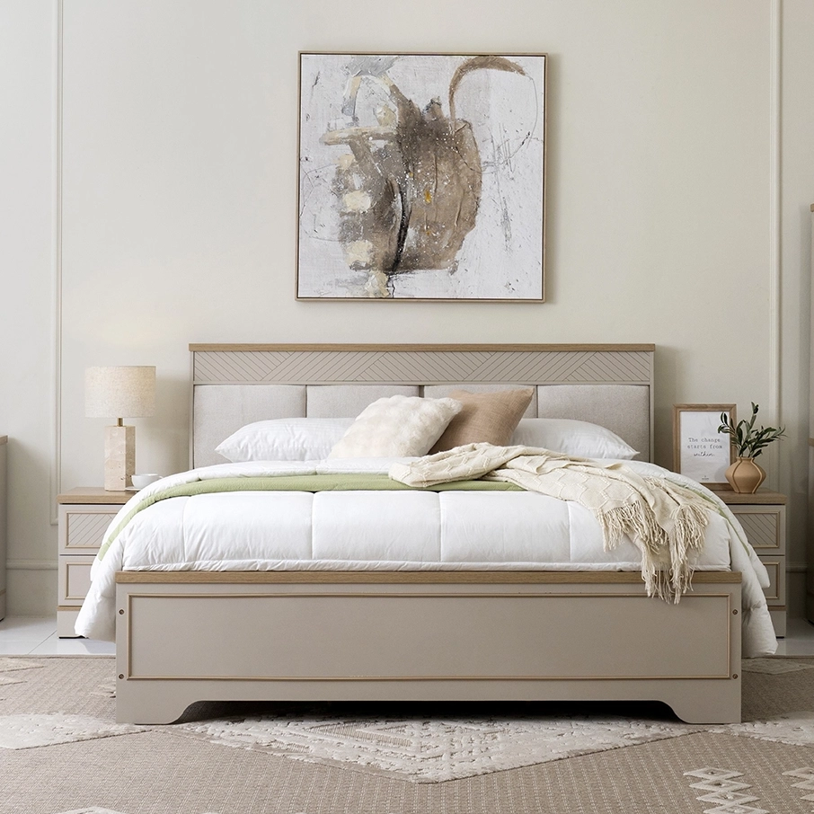 Riverina Queen Bed in Grey Oak