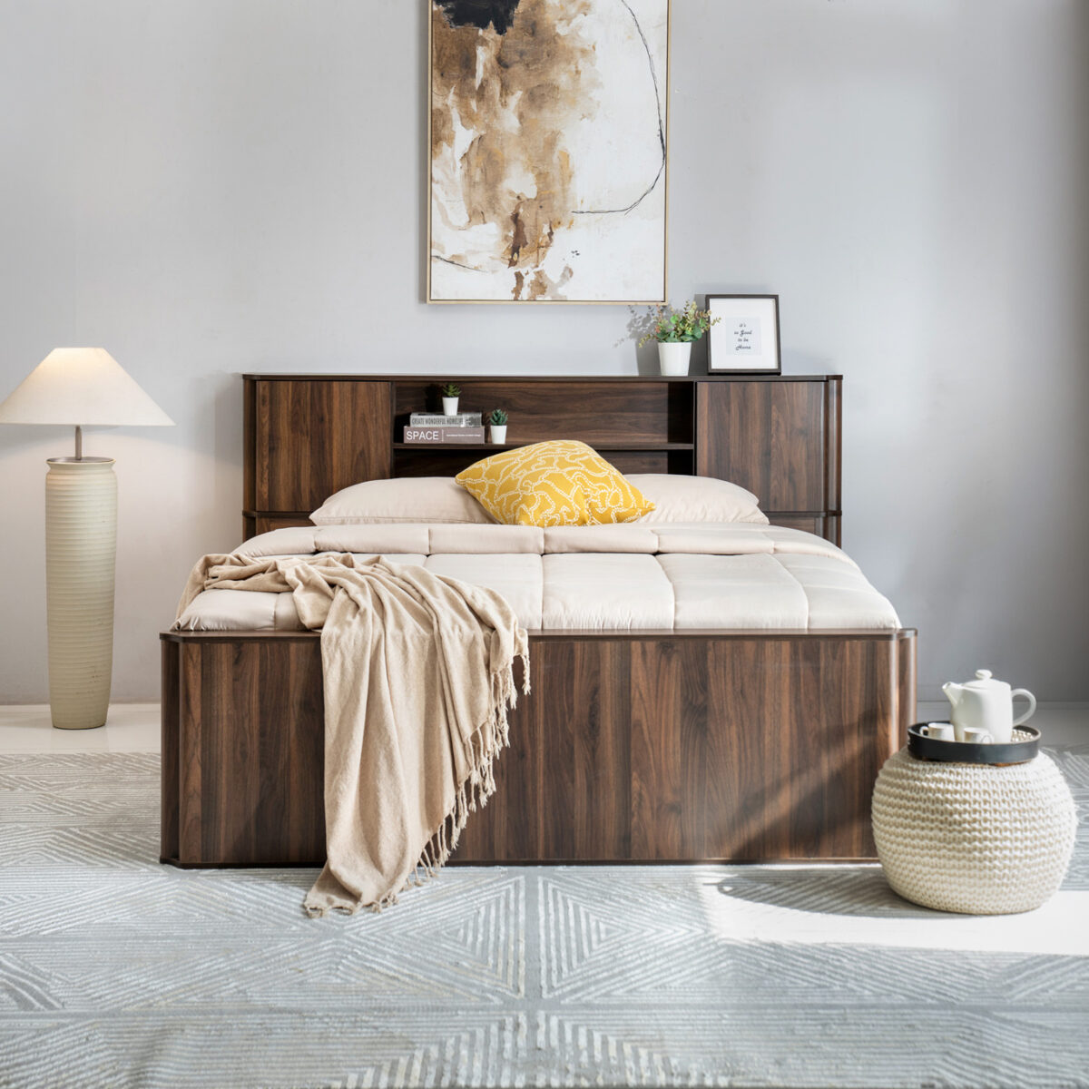 Queen Bed in Columbia Walnut