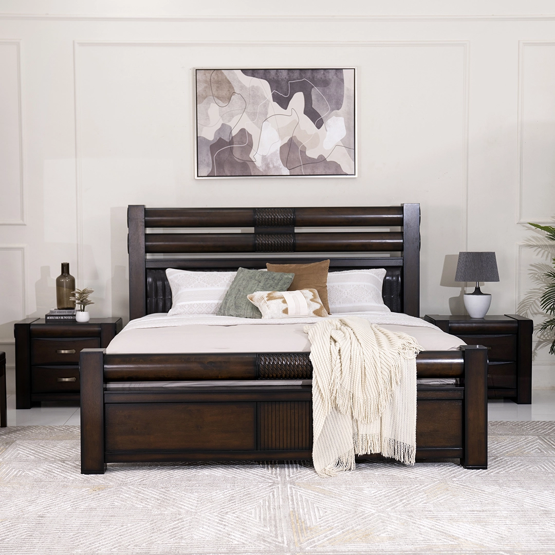 Super-Size Bed in Chocolate Finish